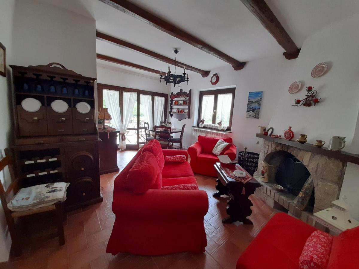 Casa Vacanze Daniela Villetta Barrea Exterior photo